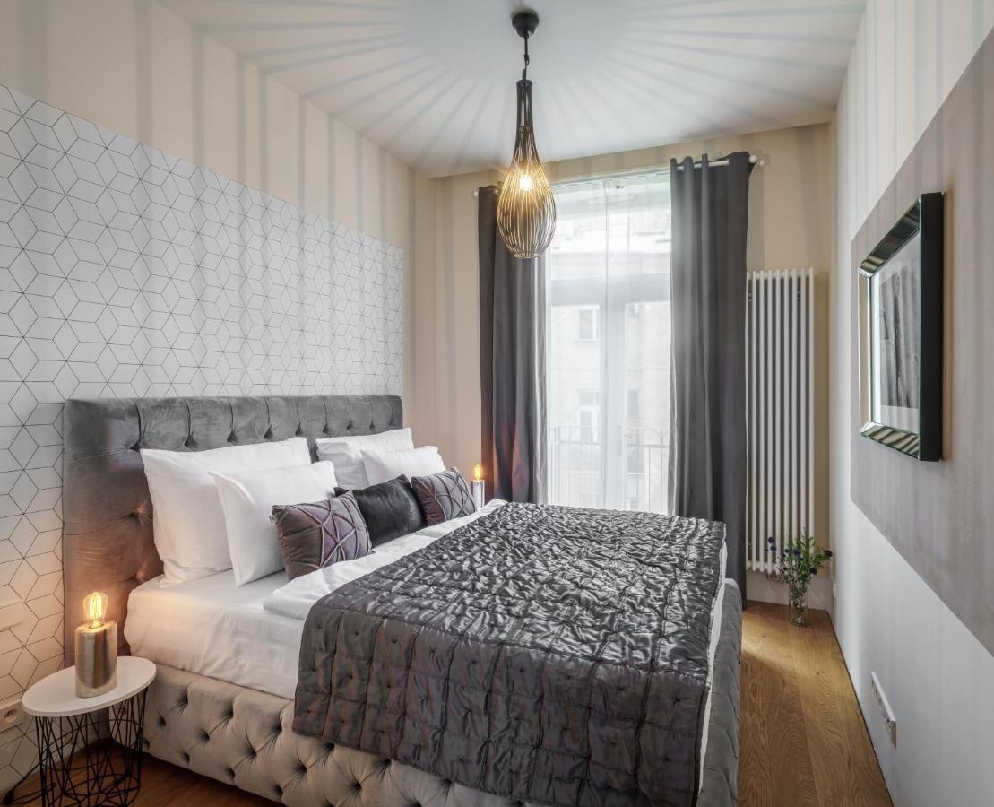 Mn6 Luxury Suites By Adrez Praha Bagian luar foto