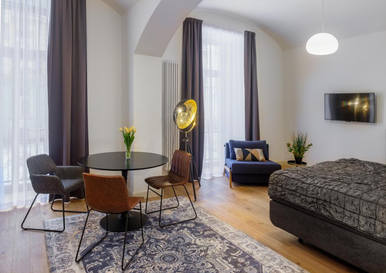Mn6 Luxury Suites By Adrez Praha Bagian luar foto