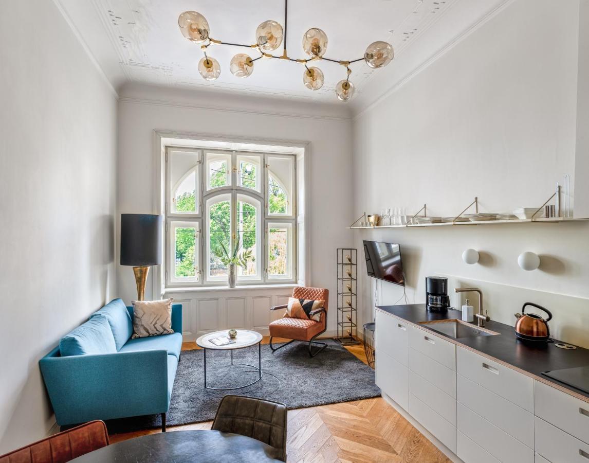 Mn6 Luxury Suites By Adrez Praha Bagian luar foto