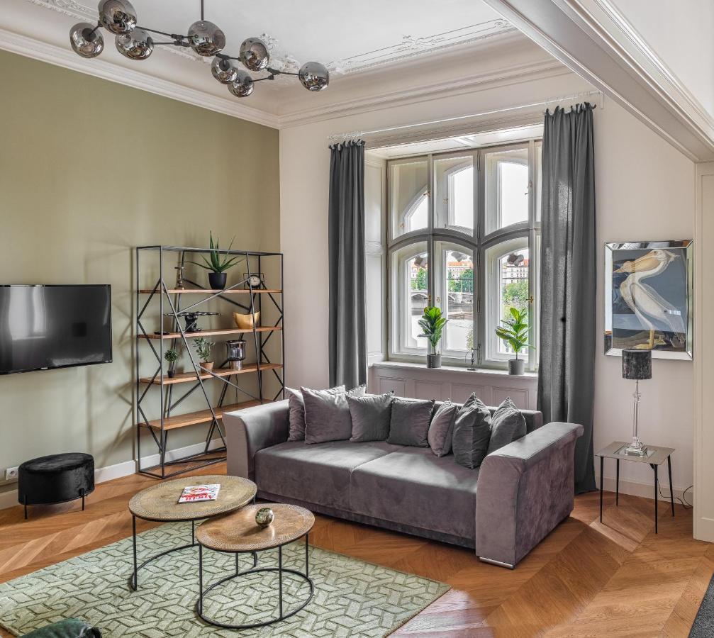 Mn6 Luxury Suites By Adrez Praha Bagian luar foto